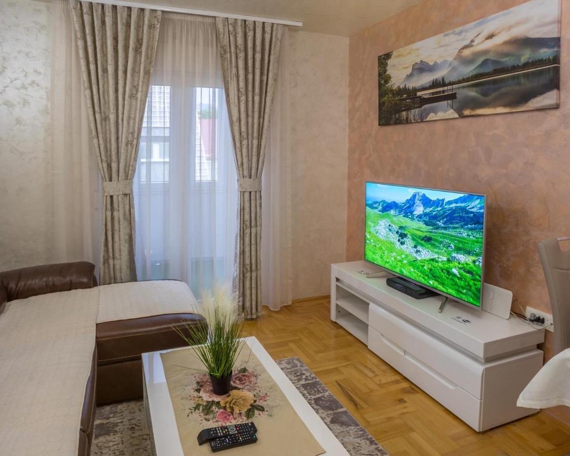 Lux Deluxe Apartment Žabljak Eksteriør billede